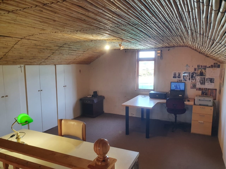  Bedroom Property for Sale in Van Wyksdorp Western Cape